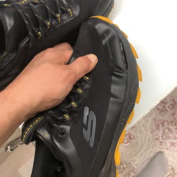 Skechers Ayakkabılarında Beklenmedik Açılma Sorunu
