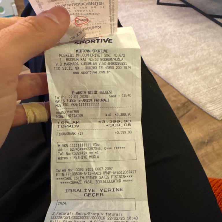 İki Haftadır Beklenen Ayakkabı Ve Kötü Müşteri Hizmeti