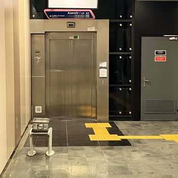 Eyüp Yeşilpınar Metro Durağındaki Uzun Süreli Arıza
