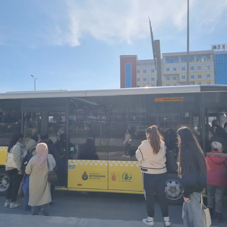 Beylikdüzü'nde Otobüs Yetersizliği: 400A Krizi