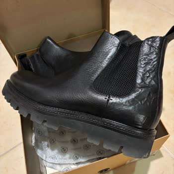 Divarese Botlarının Kalitesizliği Ve Müşteri Hizmetleri Hayal Kırıklığı