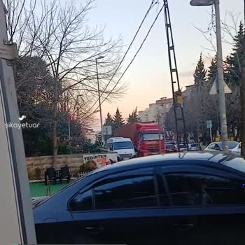Beylikdüzü Belediyesi Yakuplu, Halkbank Önü Kavşağının Hali!
