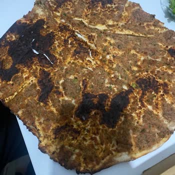 Soğuk Ve Yanık Lahmacun Fiyaskosu