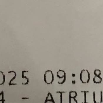 Akbank ATM'si Dakikalarca Para Sayıyor Ve Vermiyor!