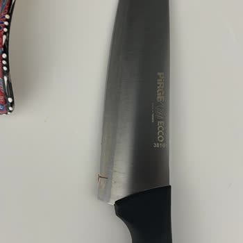 Paslanmaz Çelik Diye Satılan Bıçaklar Paslandı