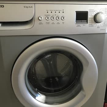 Yanık Kokusu Ve İlgisiz Servis