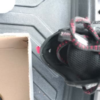 FLO Ayakkabı'da Yaşanan Ürün Sorunu Ve Çözüm Eksikliği