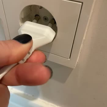 Yanlış Ürün İçeriği Ve Uyumsuz Şarj Aleti Sorunu