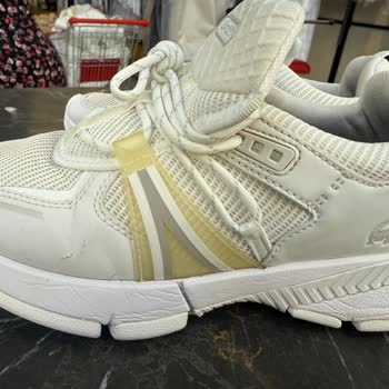 Kuru Temizleme Merkezinde Renk Değişimi Ve Ürün Hasarı