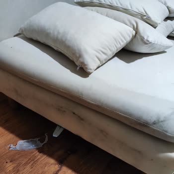 Yağmurlu Gecede Islak Ve Kusurlu Ürün Teslimatı