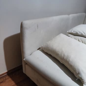 Yağmurlu Gecede Islak Ve Kusurlu Ürün Teslimatı