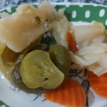 BİM Turşusunda Böcek Skandalı