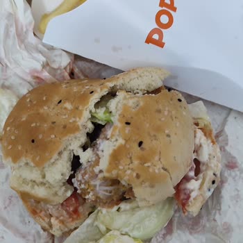 Popeyes Alanya Cikcilli Şubesinde Hayal Kırıklığı Yaratan Fanatik Kova Deneyimi