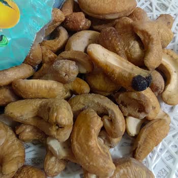 Simbat Kuruyemiş Küflü Ve Acı Kaju Şikayeti