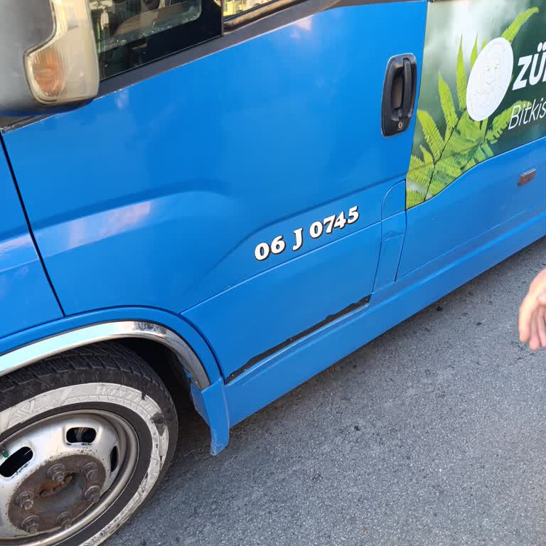 Dolmuş Sürücüsünün Tehlikeli Ve Saldırgan Davranışları