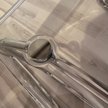 Kullanılmadan Zarar Gören IKEA Masası: Müşteri Memnuniyetsizliği