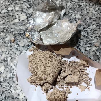 Küflü Çikolata Şoku: Nestle'den Açıklama Bekliyorum