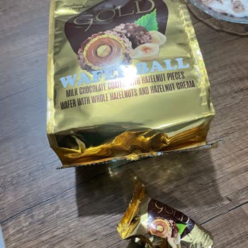 A101 Hijyen Sorunu: Patlak Ve Isırılmış Çikolata