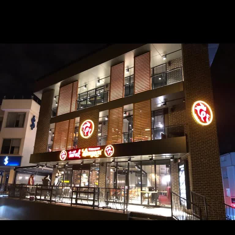 İftar Vakti Hayal Kırıklığı: Bekleyen Müşteriye Hizmet Yok