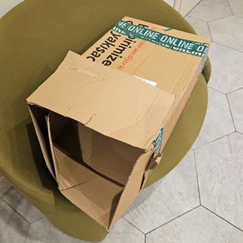 Boyner Metropol AVM'de Paketleme Skandalı: Takım Elbiseler Korumasız Teslim Edildi!