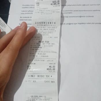 Ünlü Markanın Kabanında Tüylenme Ve Yırtılma Sorunu: Müşteri Mağduriyeti Çözüm Bekliyor