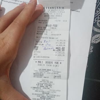 Ünlü Markanın Kabanında Tüylenme Ve Yırtılma Sorunu: Müşteri Mağduriyeti Çözüm Bekliyor