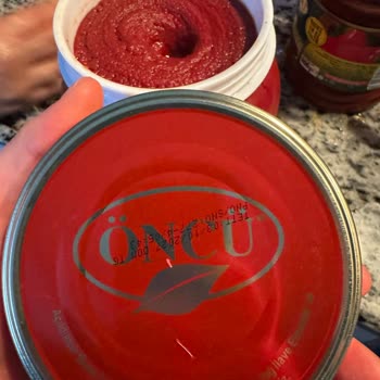 Öncü İndirimli Salçada Küf Şoku