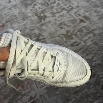 Nike Ayakkabının Dikiş Sorunu Ve Müşteri Hizmetleri Hayal Kırıklığı