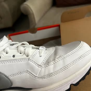 Nike Ayakkabının Dikiş Sorunu Ve Müşteri Hizmetleri Hayal Kırıklığı