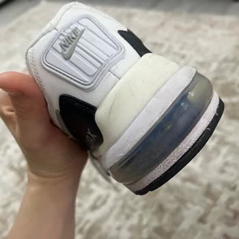 Nike Ayakkabının Dikiş Sorunu Ve Müşteri Hizmetleri Hayal Kırıklığı