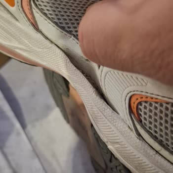 FLO'nun Polo Ayakkabıları Hayal Kırıklığı Yarattı