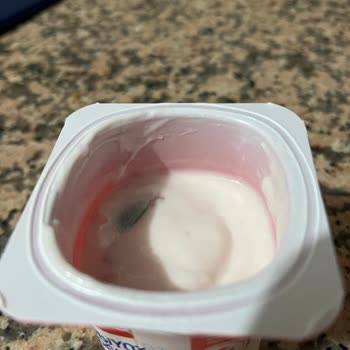 Eker Tarihi Geçmemiş Ürün Küflenmiş