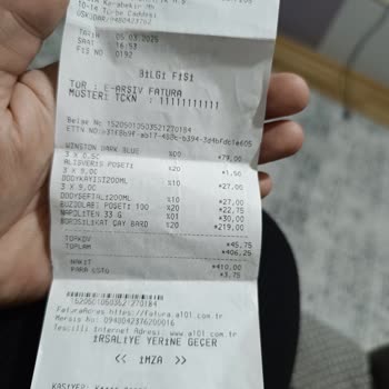 Çatlak Çay Bardağı Ve Yetersiz Müşteri Hizmeti