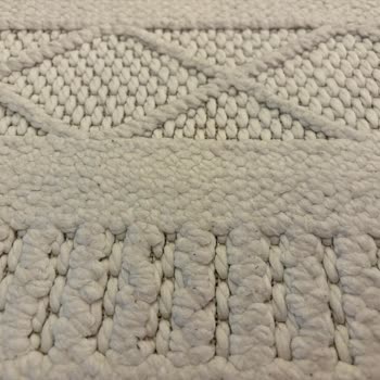 Yeni Halıda Tüylenme Ve İlgisiz Müşteri Hizmeti