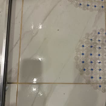 Karaca Bornozlar Tüy Döküyor, Paramı Geri İstiyorum!