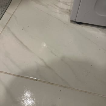 Karaca Bornozlar Tüy Döküyor, Paramı Geri İstiyorum!