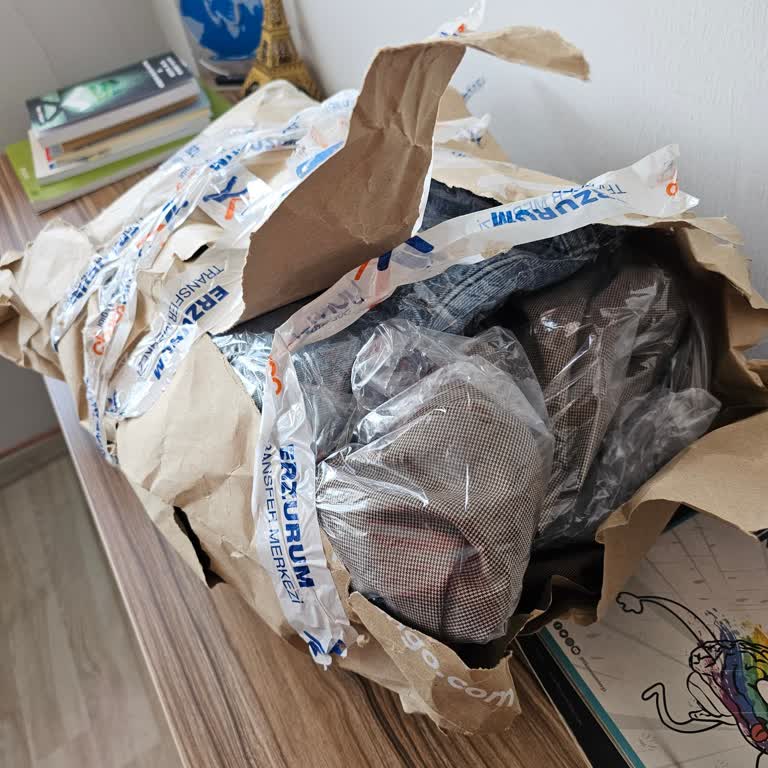 İade Edilmeyen Blazer Ceket Ve Kötü Kargolama Deneyimi