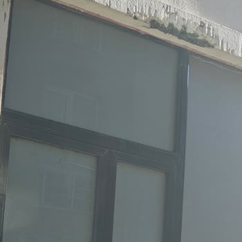 Marketin Su Sızıntısı Ve Kamyon Yükleme Sorunları