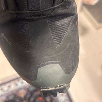 Salomon Ayakkabıda Kalite Sorunu Ve Mağaza İlgisizliği