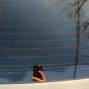 Cam Filmi Kabusu: Hava Kabarcıkları Ve Çizikler