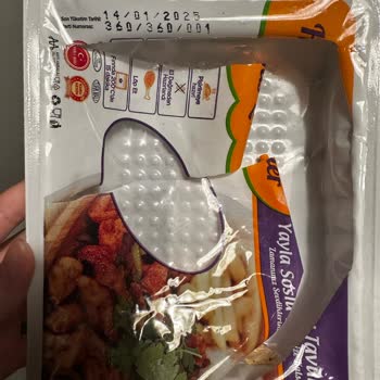 Yemekte Barkod Şoku: Tavuktan Çıkan Plastik!