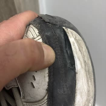 Nike Ayakkabı Kalitesizliği Ve Müşteri Hizmetleri Sorunu