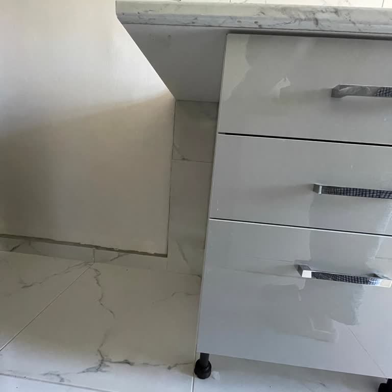 Koçtaş Did Not Complete My Kitchen Cabinet Assembly Due to Missing Part