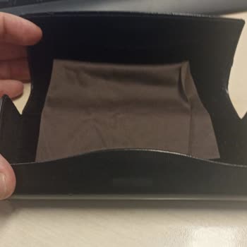 Persol Eyewear Sıcaktan Eridi