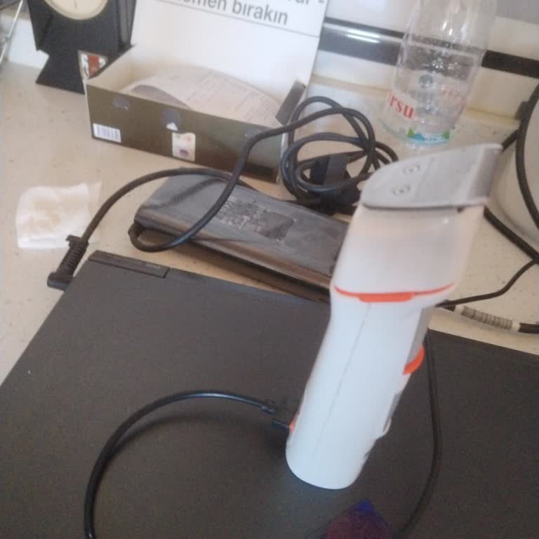 Tıraş Makinesi Şarj Kablosu Sorunu