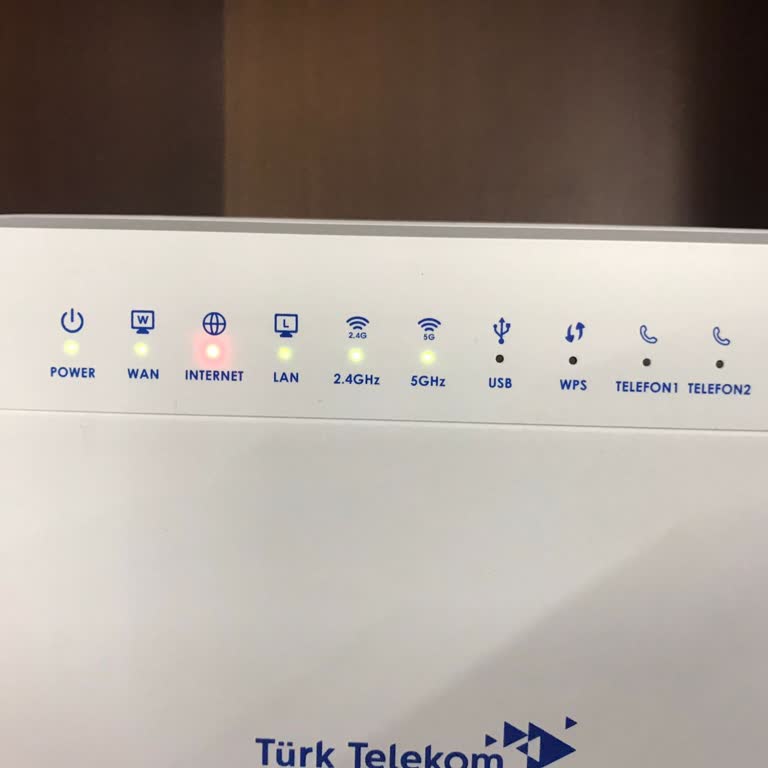 İnternet Kesintisi İşleri Aksatıyor