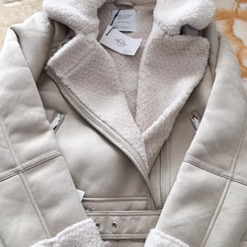 Stradivarius'tan Aldığım Ürünün İadesi İçin Yardım Bekliyorum