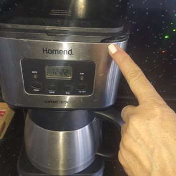 Kırık Gelen Kahve Makinesi Ve Yetersiz Müşteri Hizmetleri