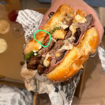 Burger İçinden Tel Çıkması Tehlikesi