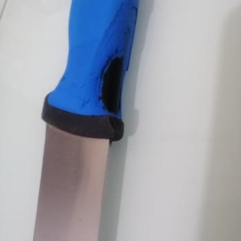 Bıçağın Sapındaki Silikon Sorunu Kullanımı Engelliyor